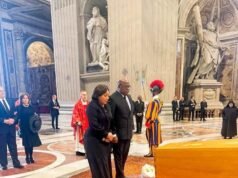 Hommage solennel à Rome : Le couple présidentiel congolais s’incline devant la dépouille du Pape François