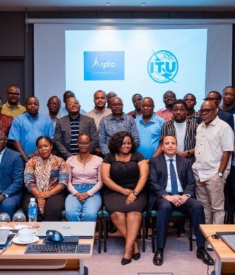 RDC-Cybersécurité : l’ARPTC et l’UIT renforcent les capacités des acteurs du numérique à Kinshasa ARPTC ET UIT Photo de famille
