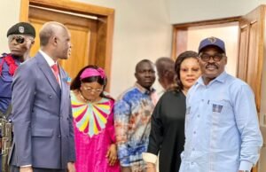 Miabi en plein essor : grâce à Nicolas Kazadi, la première boulangerie moderne ouvre ses portes Député National Nicolas Kazadi inaugutaion boulangerie