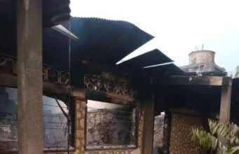 Lomami : Radio Veritas réduite au silence, la cabine d’énergie et le Centre Culturel des Jeunes calcinés, le personnel lance un S.O.S La RADIO Veritas de KABINDA