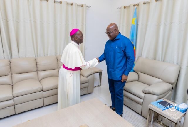 échange entre Félix-Antoine Tshisekedi et Mgr Jean-Pierre Kwambaba autour des réalités du Grand Bandundu échange entre Félix-Antoine Tshisekedi et Mgr Jean-Pierre Kwambaba autour des réalités du Grand Bandundu